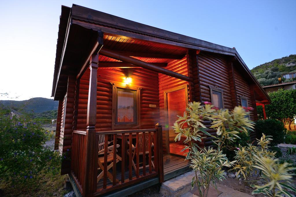 Hayitbuku Ahsapevleri Guest House Месудие Екстериор снимка