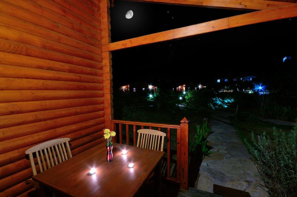 Hayitbuku Ahsapevleri Guest House Месудие Екстериор снимка