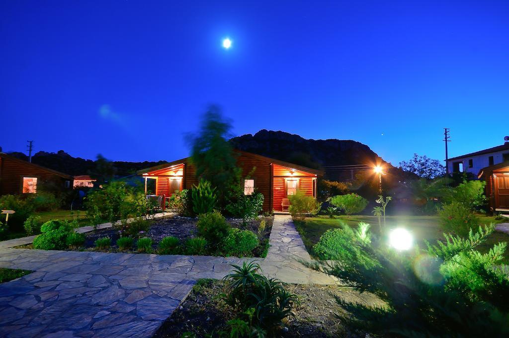 Hayitbuku Ahsapevleri Guest House Месудие Екстериор снимка